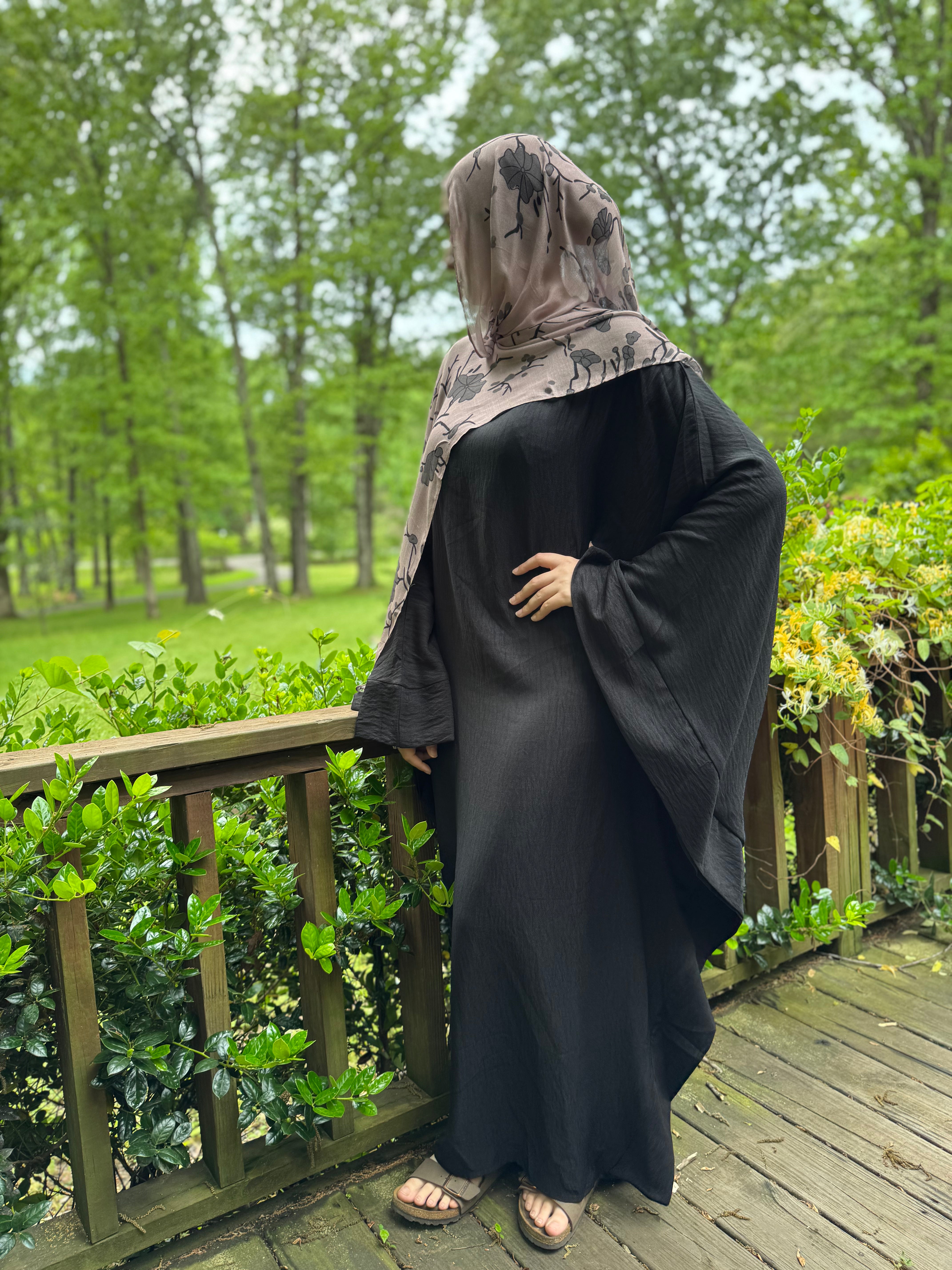QAMAR BUTTERFLY ABAYA BLACK