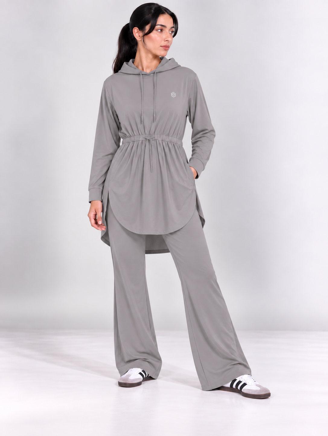 Raneem Mid-Flow Set – Gray