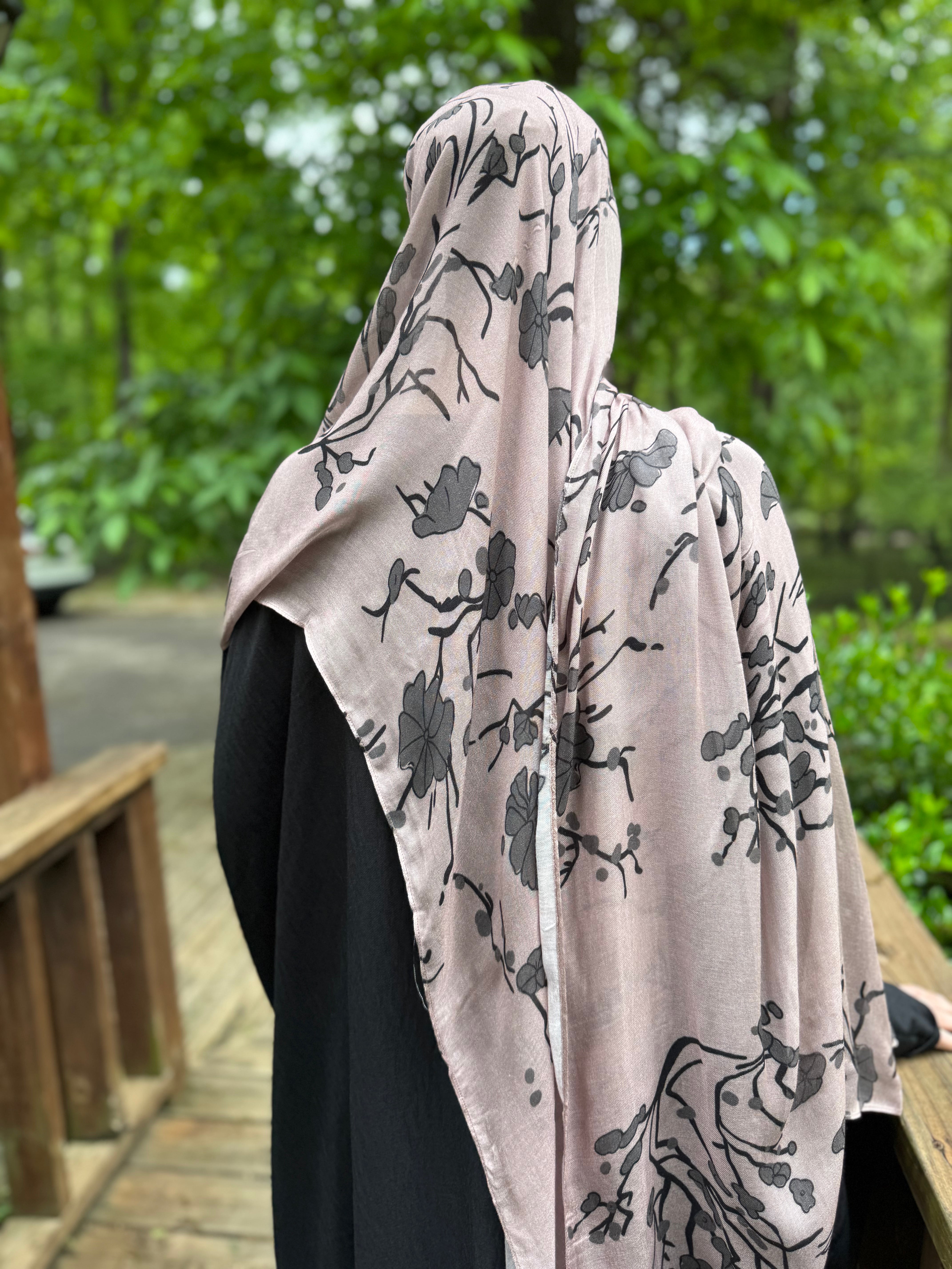 Spring pink model