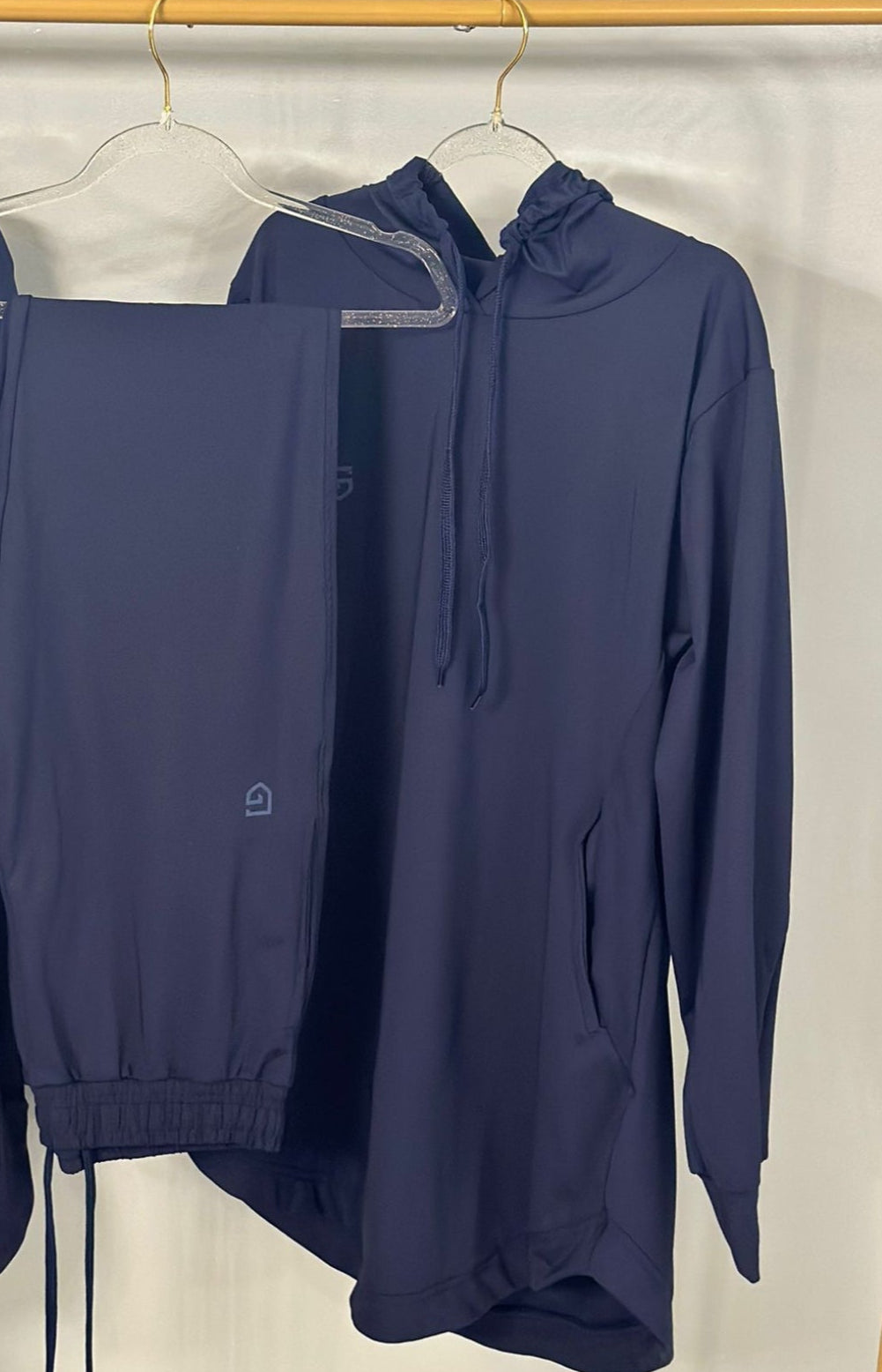 Straight flow Hoodie navy